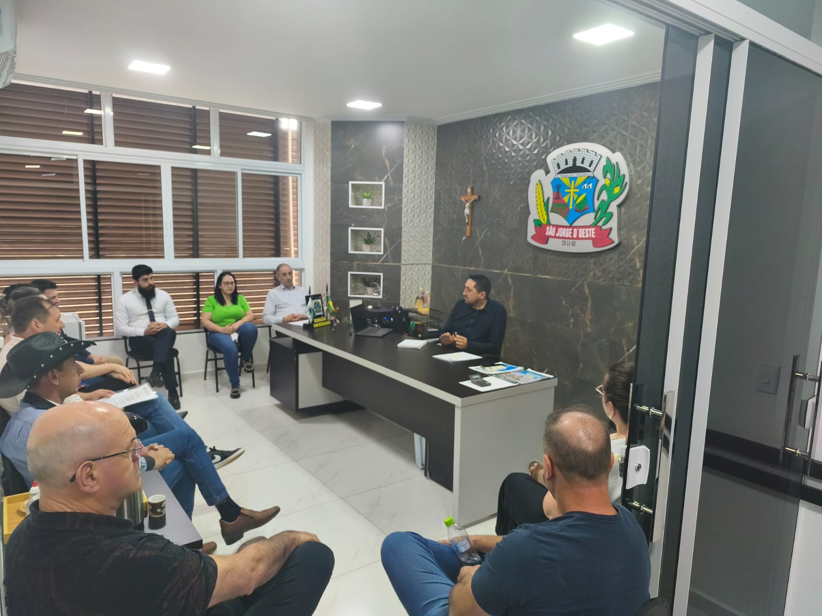 Prefeitura de São Jorge D’Oeste realiza transmissão temporária do cargo de prefeito